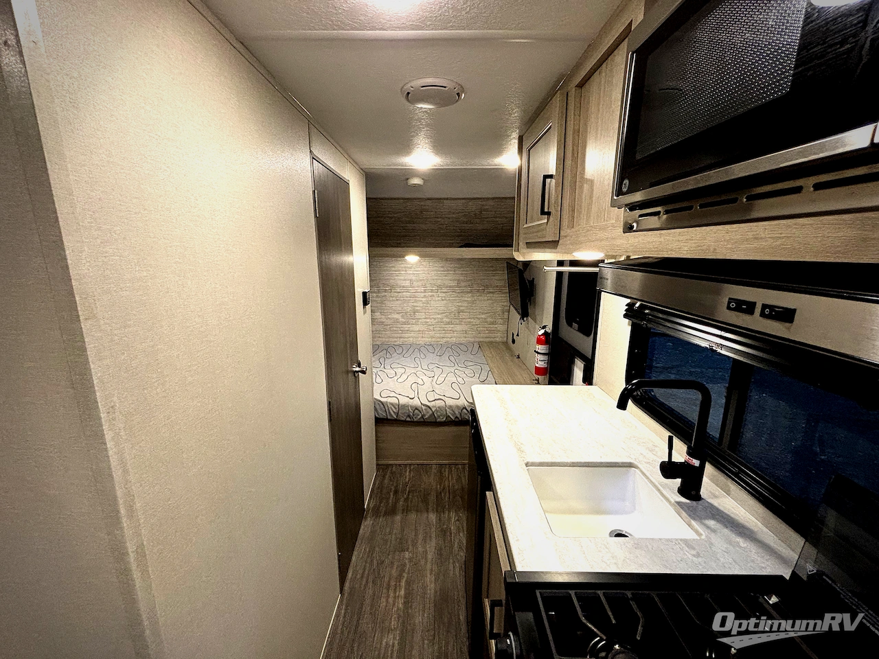 2025 Forest River Aurora Light 15RDX Photo 5