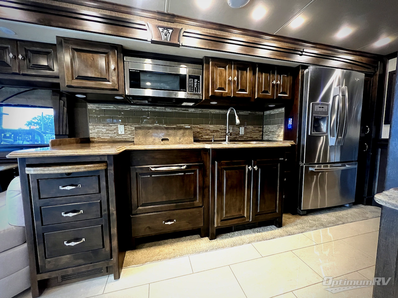 2016 Tiffin Phaeton 40AH Photo 12