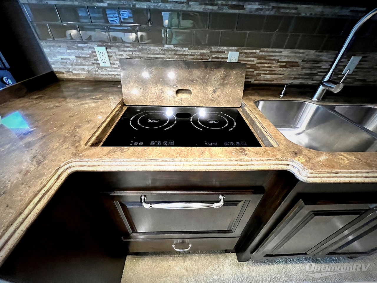 2016 Tiffin Phaeton 40AH Photo 13