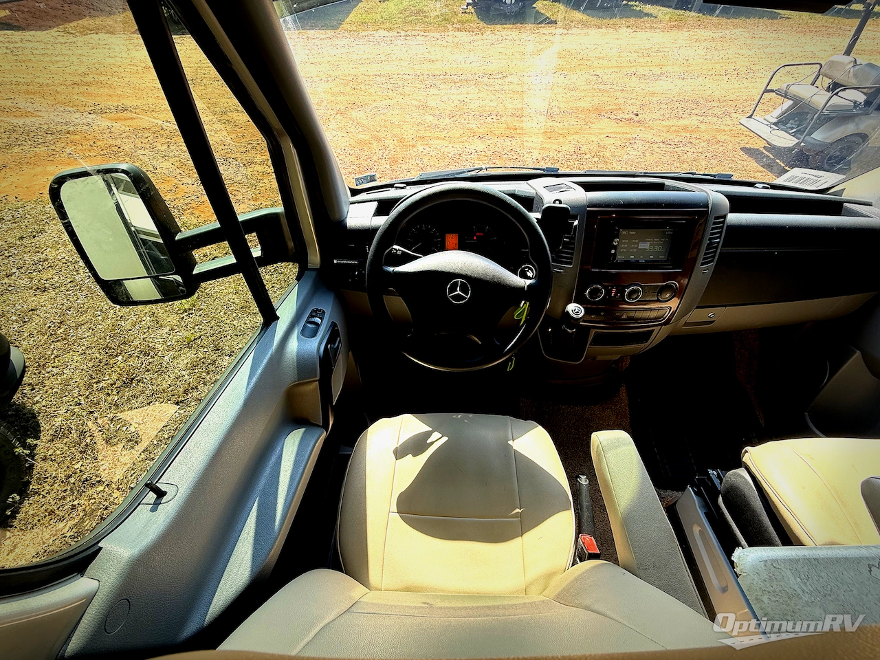 2016 Forest River Forester MBS 2401R Photo 10