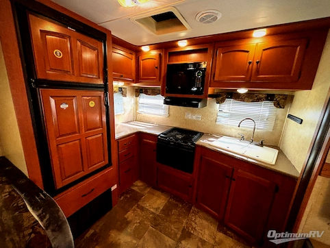 2013 Gulf Stream Streamlite XLT 27RKS Champagne Series RV Photo 2