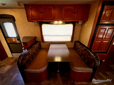2013 Gulf Stream Streamlite XLT 27RKS Champagne Series RV Photo 4