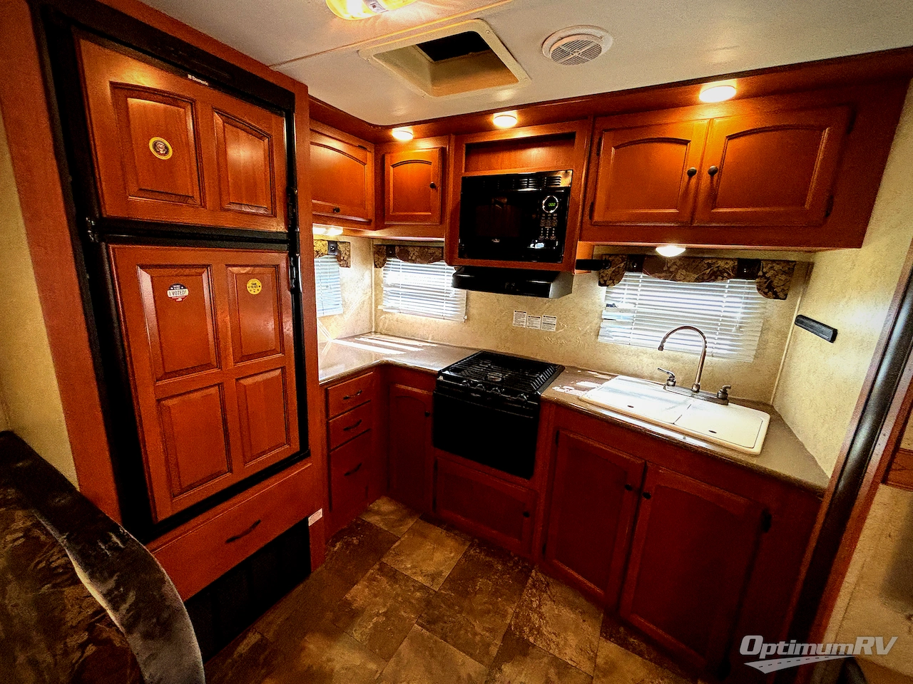 2013 Gulf Stream Streamlite XLT 27RKS Champagne Series Photo 5
