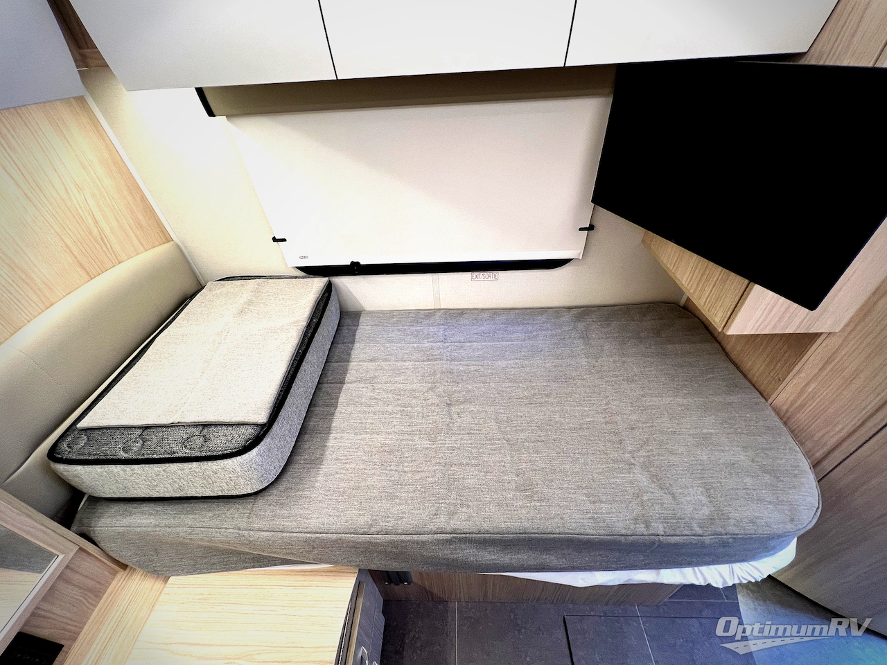 2024 Leisure Travel Unity U24TB Photo 14