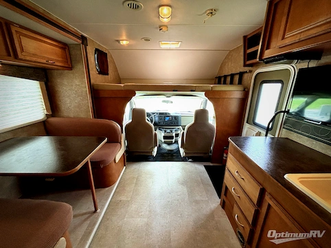 2015 Itasca Spirit 27Q RV Photo 2