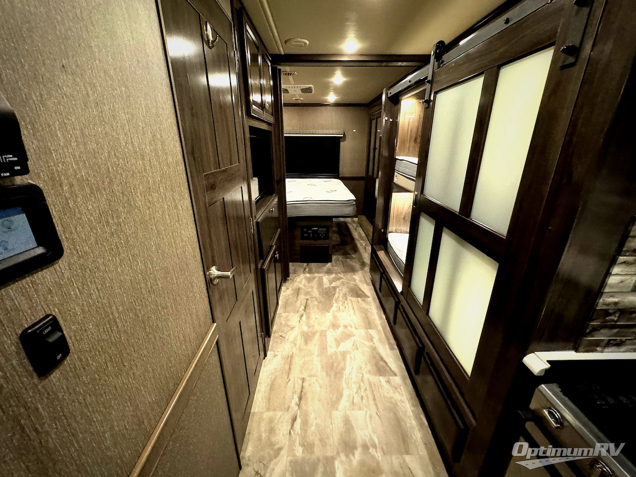 2021 Holiday Rambler Admiral 34J Photo 14