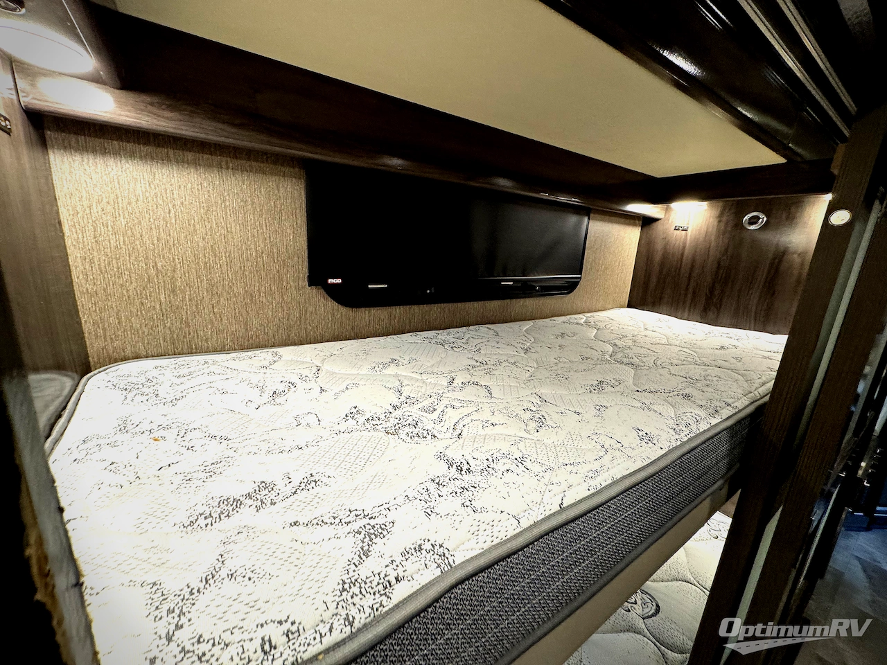 2021 Holiday Rambler Admiral 34J Photo 16