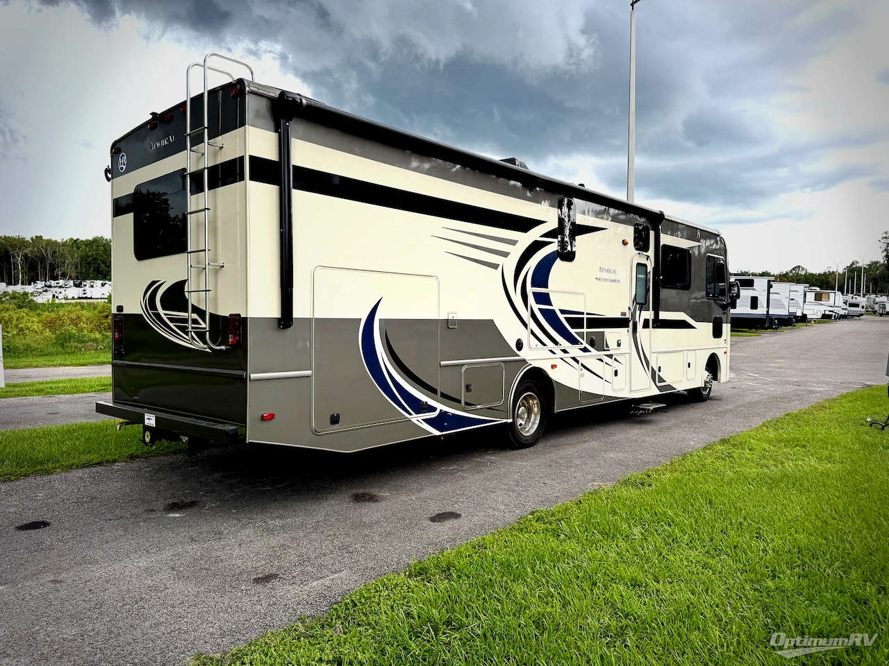 2021 Holiday Rambler Admiral 34J Photo 2