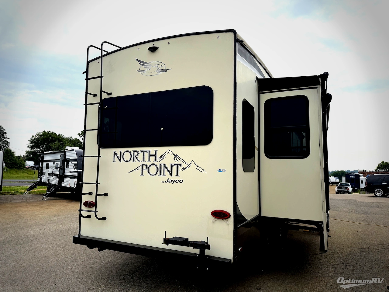 2018 Jayco North Point 315RLTS Photo 2