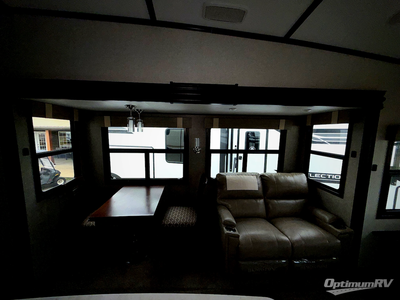 2018 Jayco North Point 315RLTS Photo 8