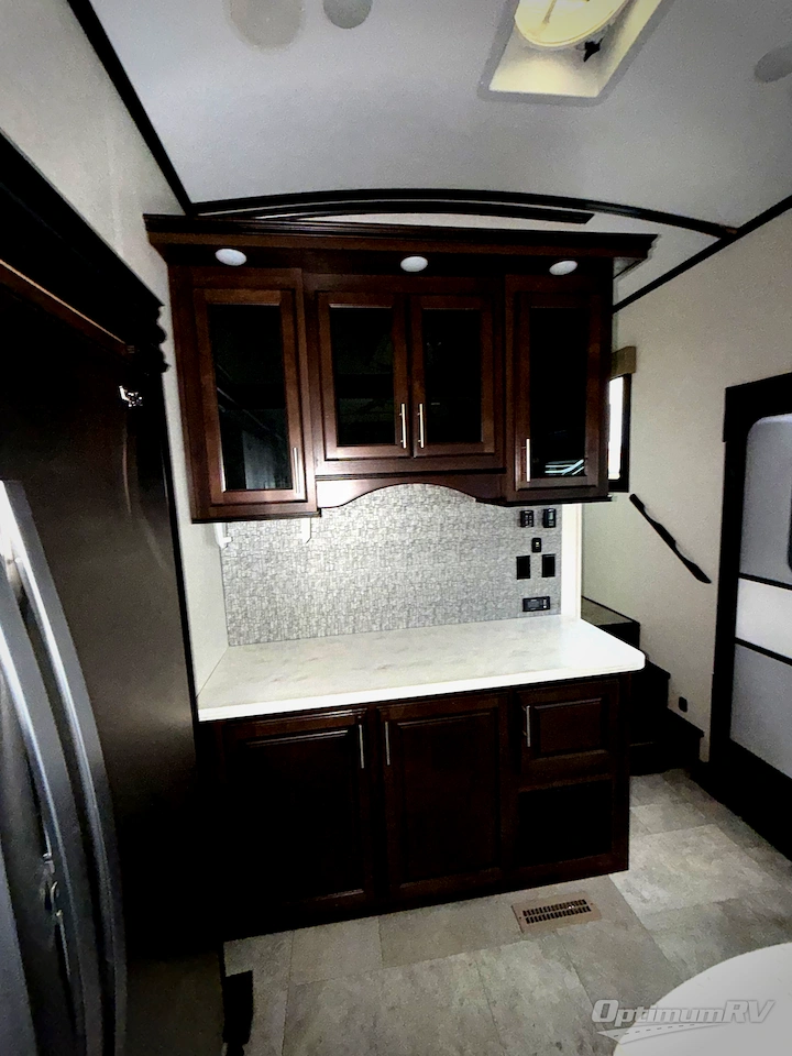 2018 Jayco North Point 315RLTS Photo 13
