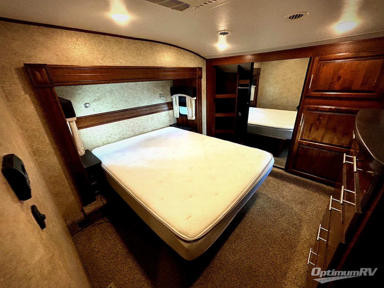 2018 Jayco Eagle 321RSTS Photo 13