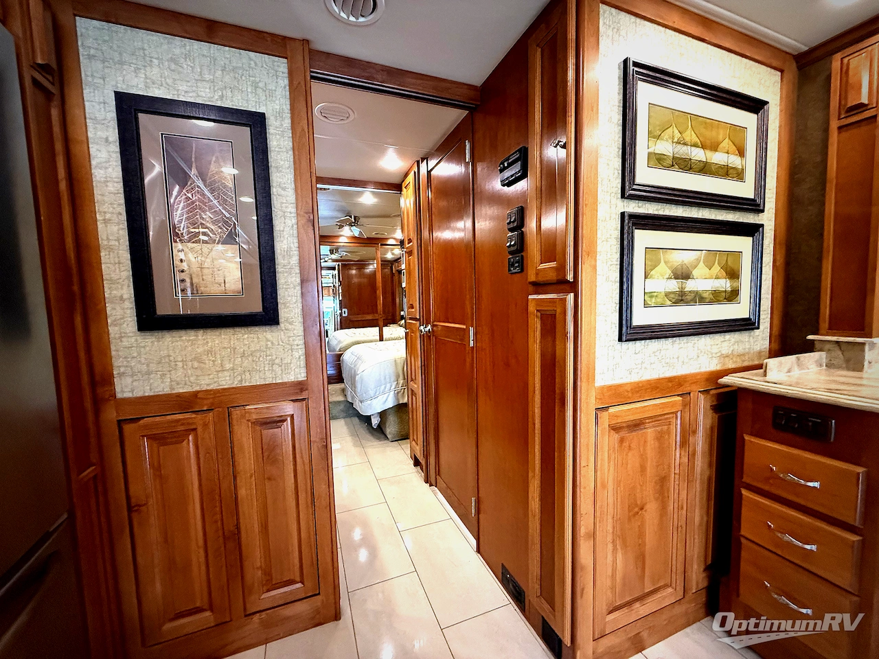 2014 Tiffin Phaeton 36 GH Photo 14