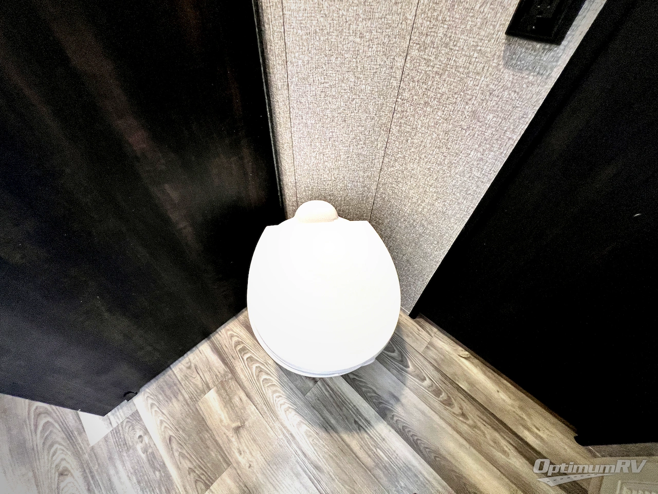 2022 Highland Ridge Roamer RF364BHS Photo 27