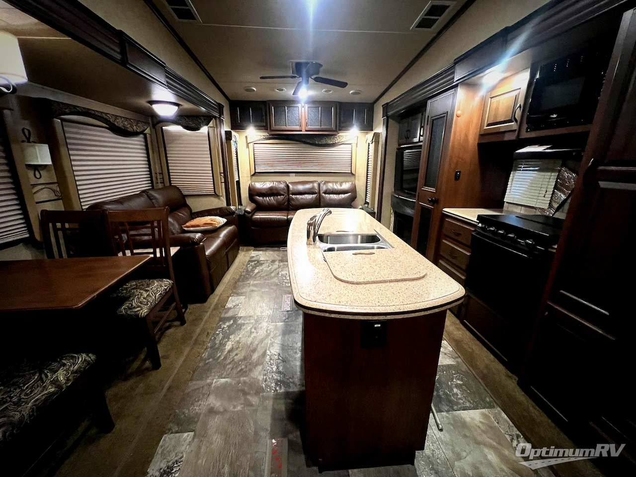 2015 Jayco Eagle Premier 321RLTS Photo 4