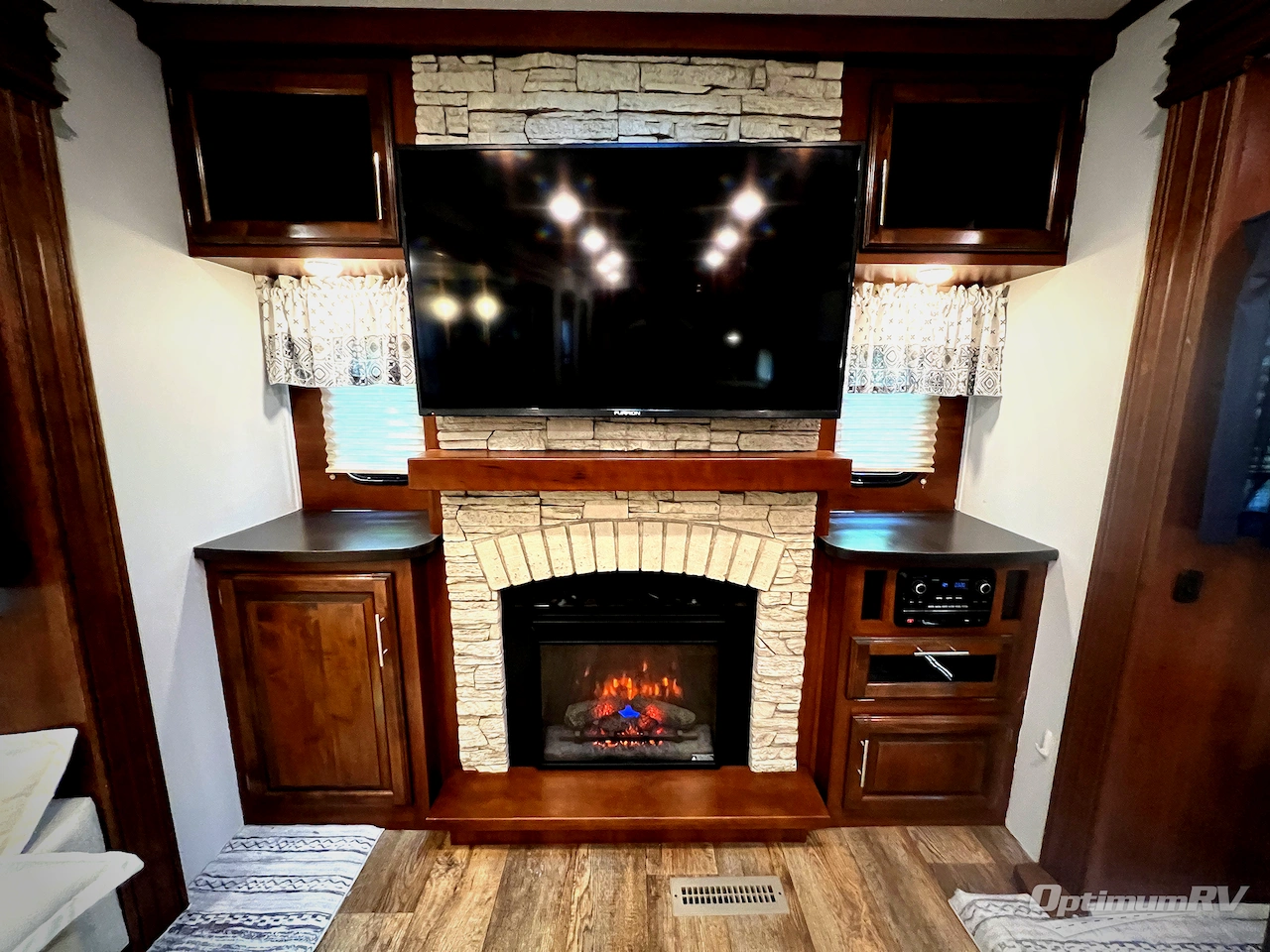 2017 Jayco Eagle 338RETS Photo 16