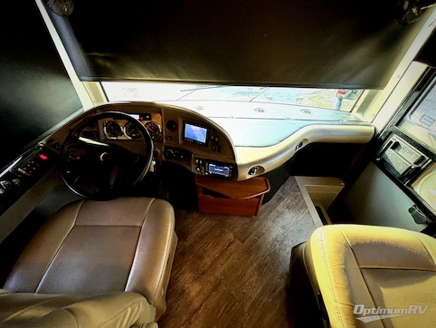 2017 Fleetwood Pace Arrow LXE 38F RV Photo 2