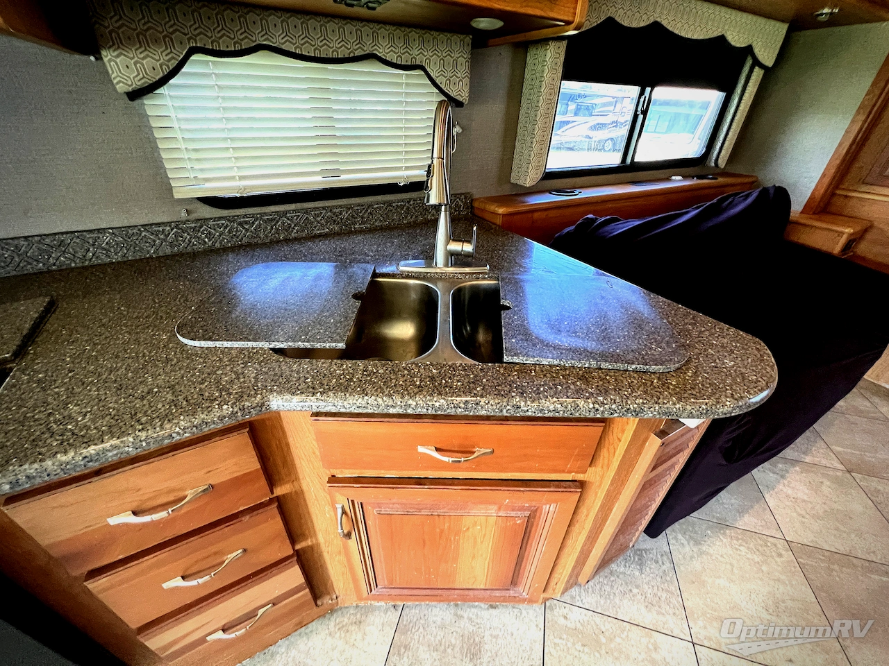 2015 Holiday Rambler Vacationer 36SBT Photo 10