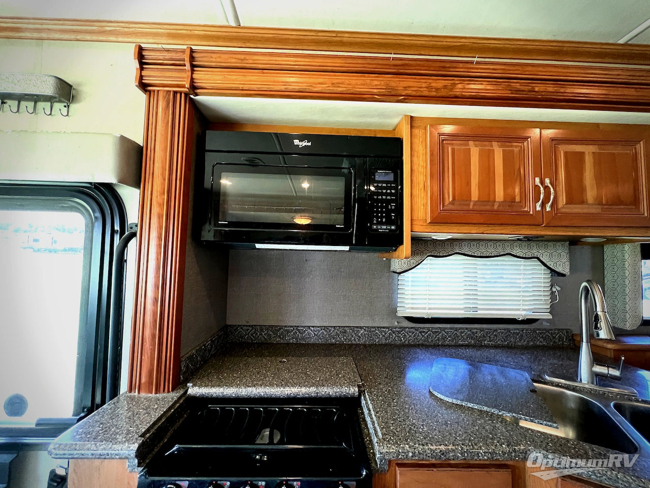 2015 Holiday Rambler Vacationer 36SBT Photo 12