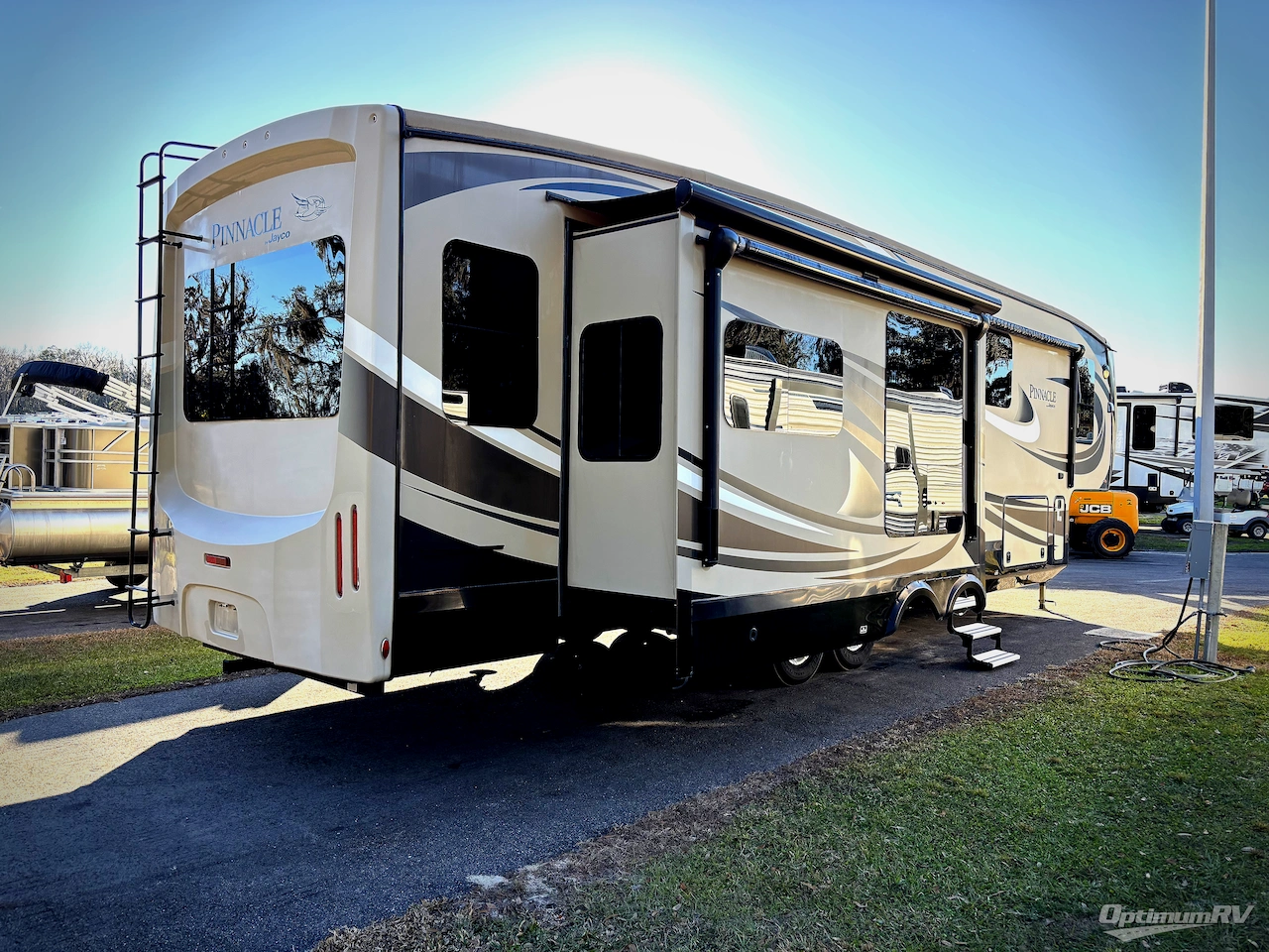 2017 Jayco Pinnacle 36KPTS Photo 2