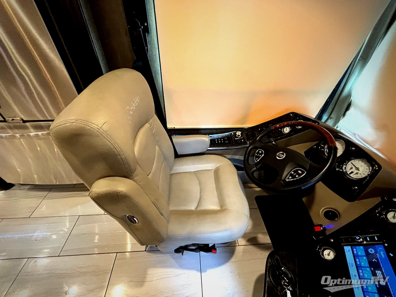 2019 Forest River Berkshire XLT 45A Photo 6