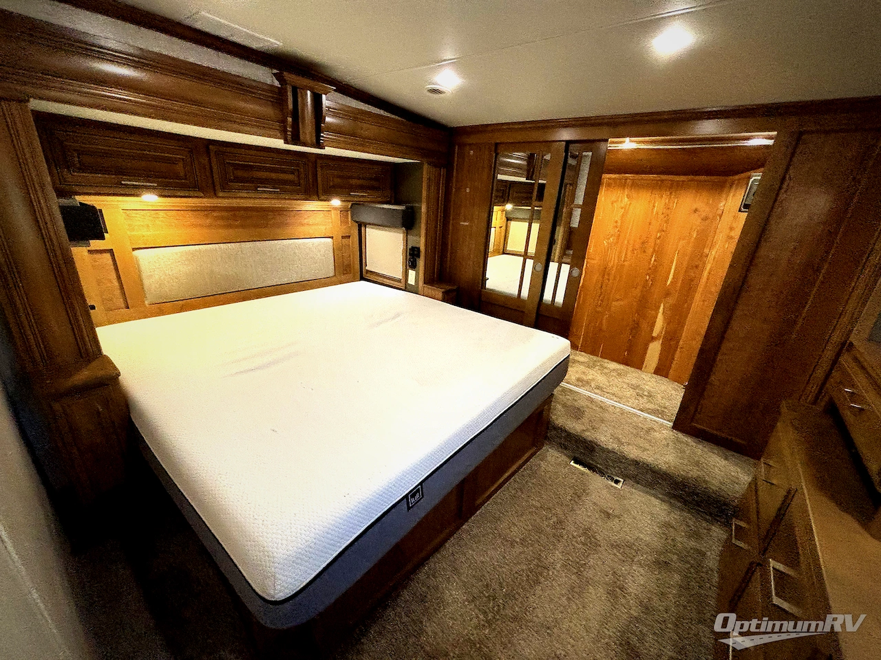 2020 DRV Luxury Suites FullHouse JX450 Photo 8