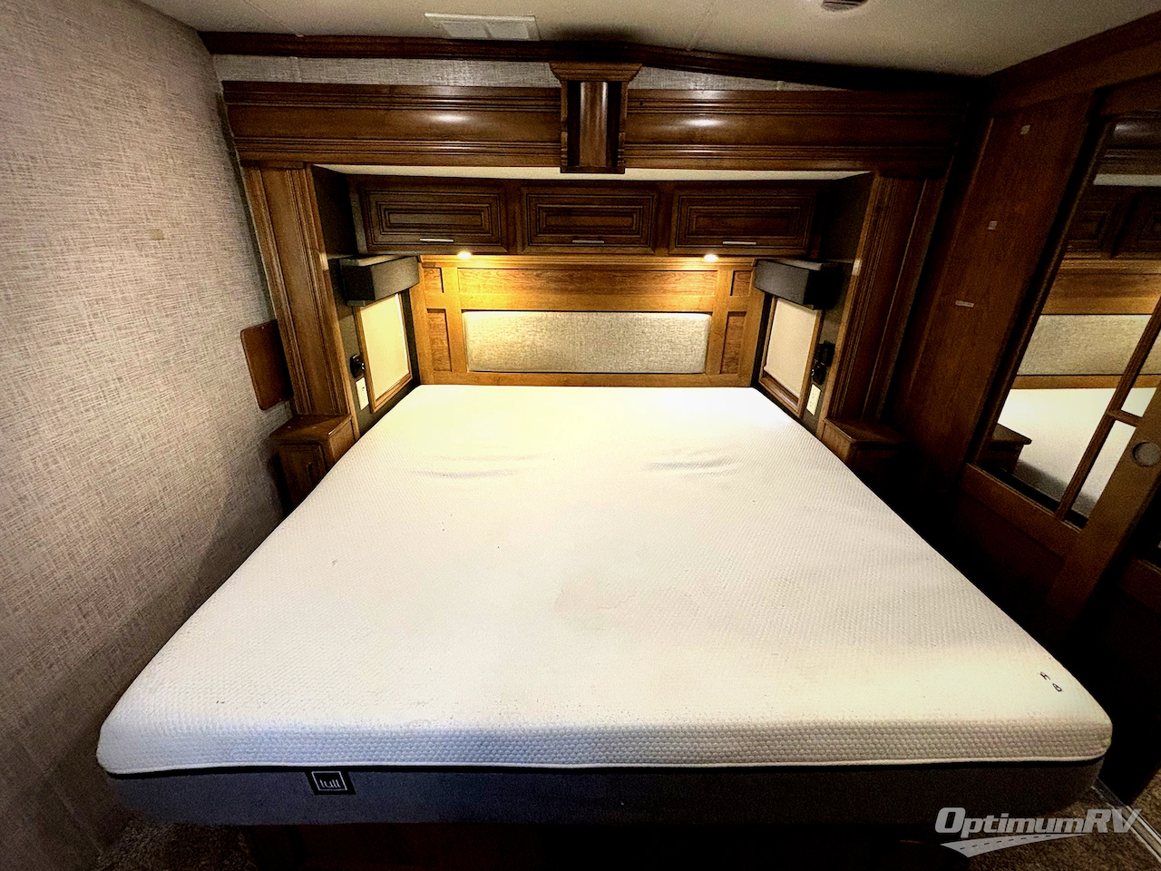 2020 DRV Luxury Suites FullHouse JX450 Photo 9