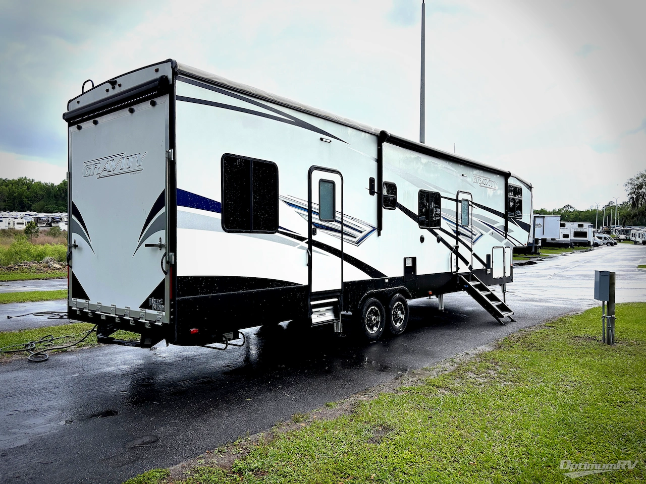 2019 Heartland Gravity GR3772 Photo 2