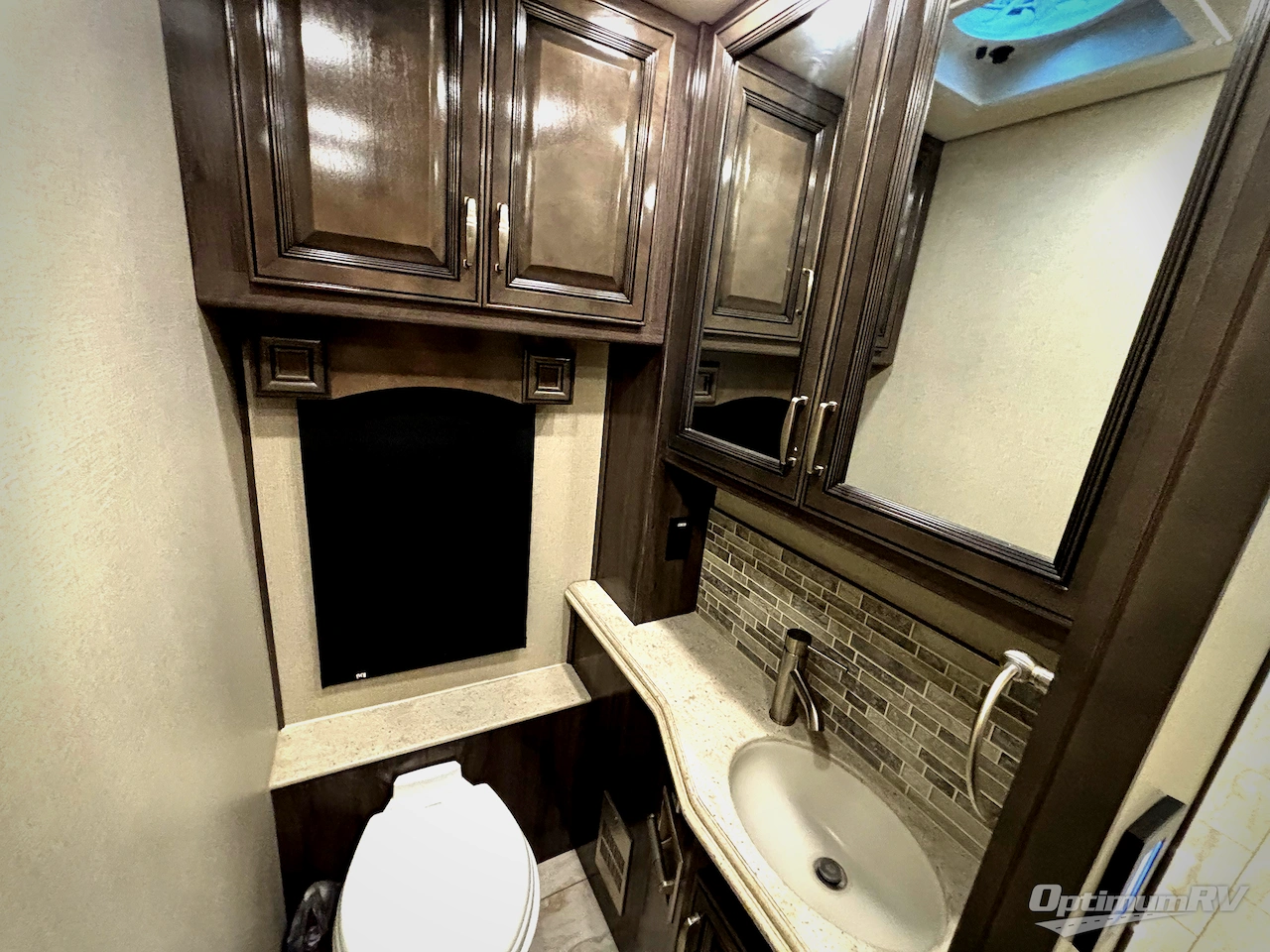 2019 Holiday Rambler Endeavor 38W Photo 17