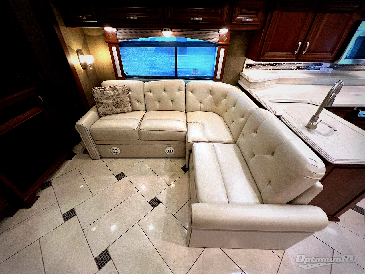 2014 Forest River Charleston 430FK Photo 16