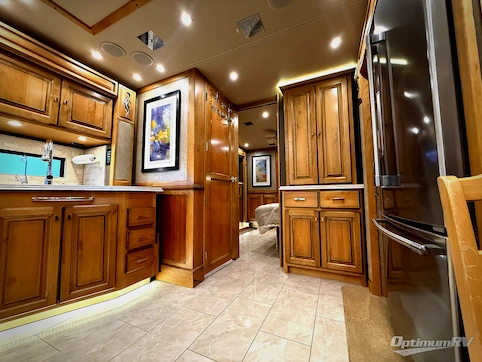 2019 Tiffin Phaeton 40QBH RV Photo 3