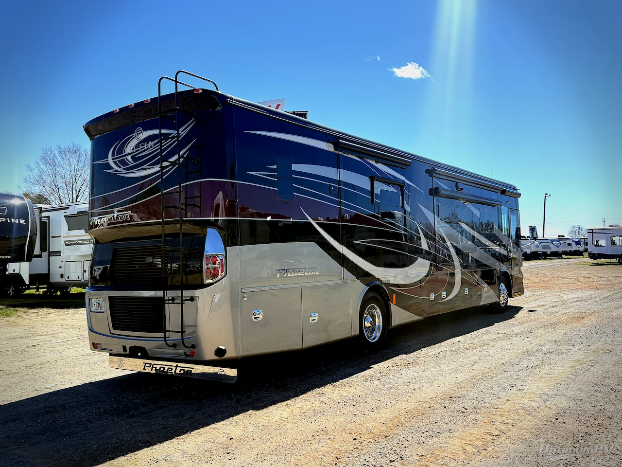 2019 Tiffin Phaeton 40QBH Photo 2