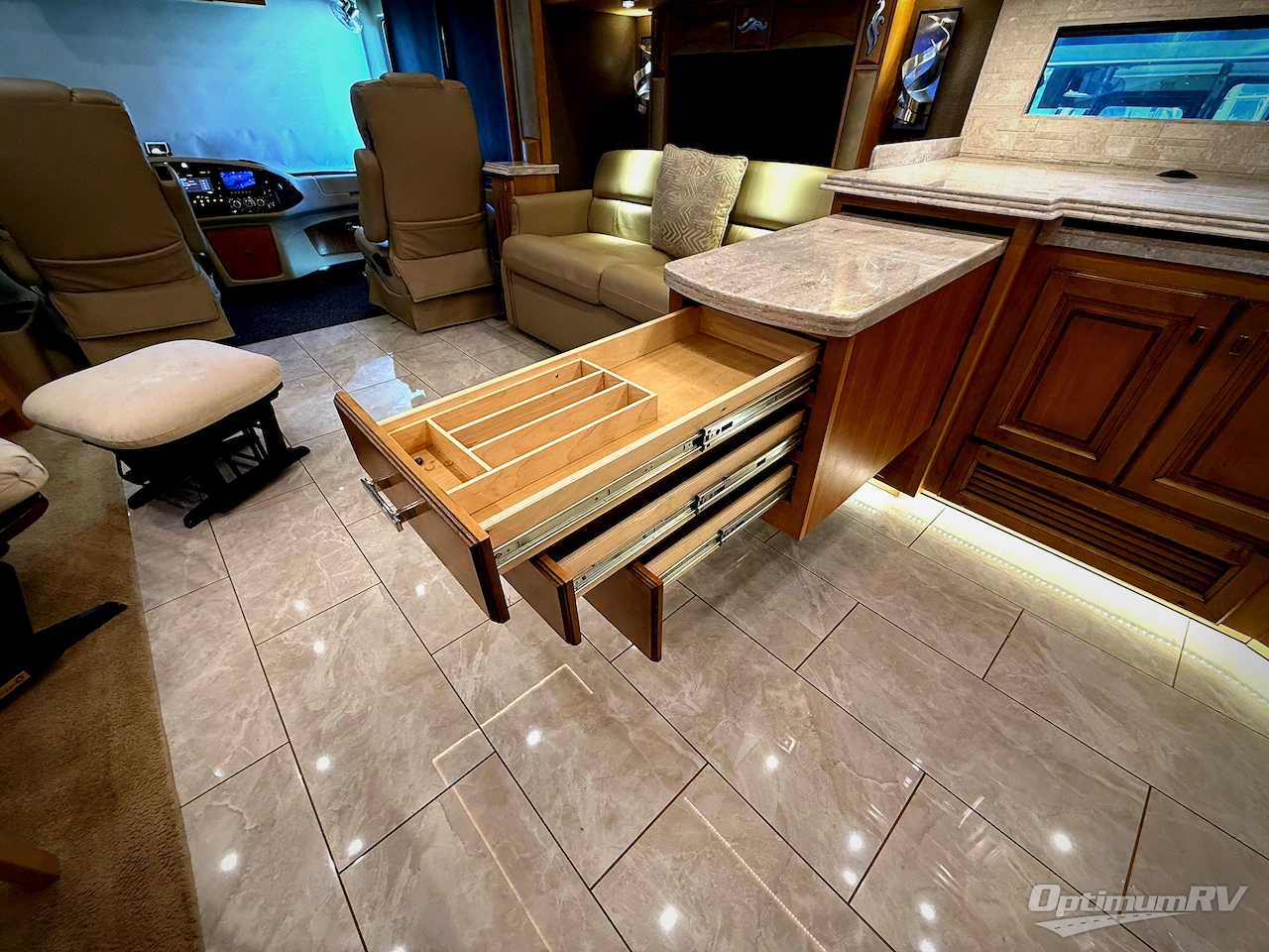 2019 Tiffin Phaeton 40QBH Photo 17