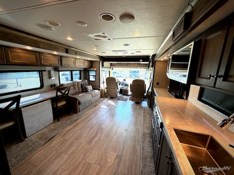 2024 Tiffin Byway 38CL RV Photo 2