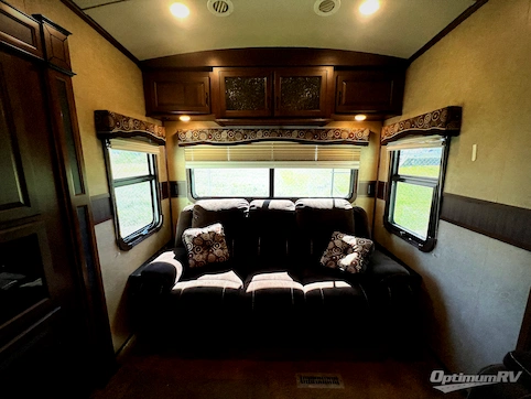 2015 Jayco Eagle Premier 351RSTS RV Photo 2