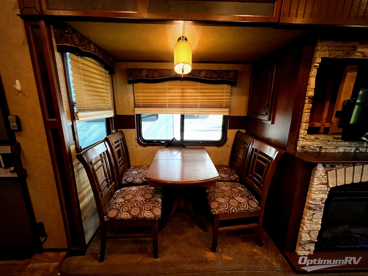 2015 Jayco Eagle Premier 351RSTS Photo 9