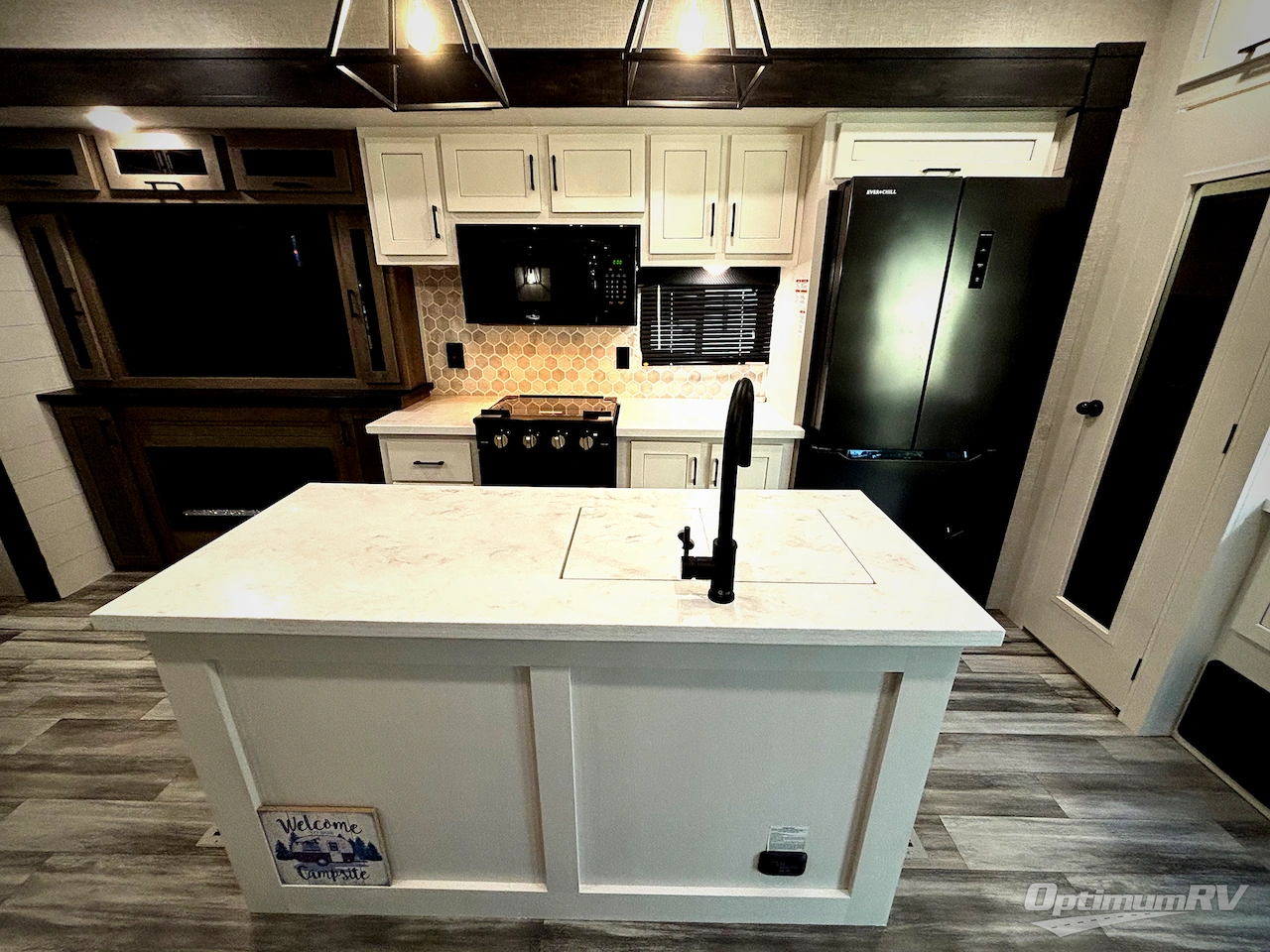 2024 Jayco Jay Flight Bungalow 40RLTS Photo 5