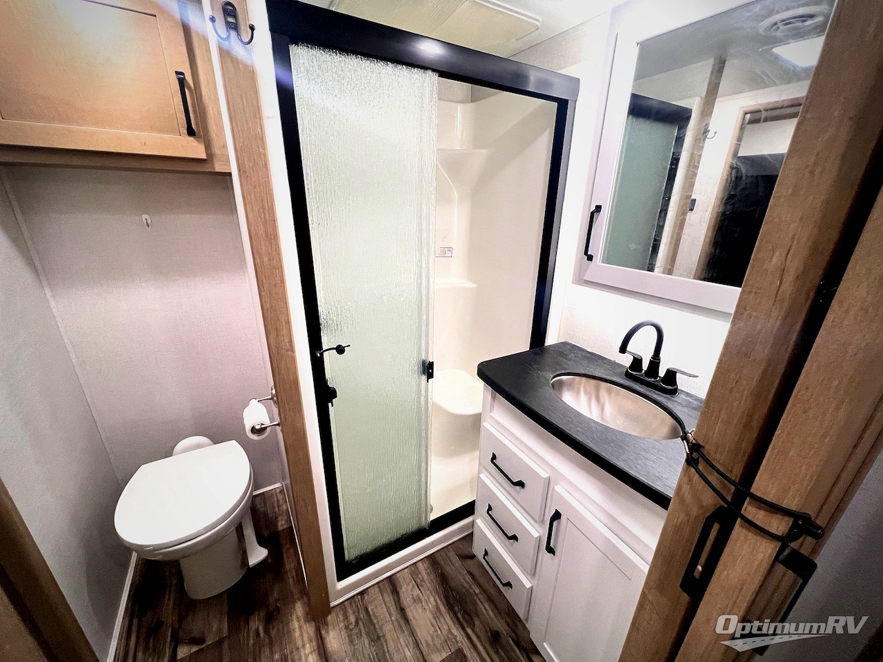 2022 Keystone Raptor 351 Photo 7