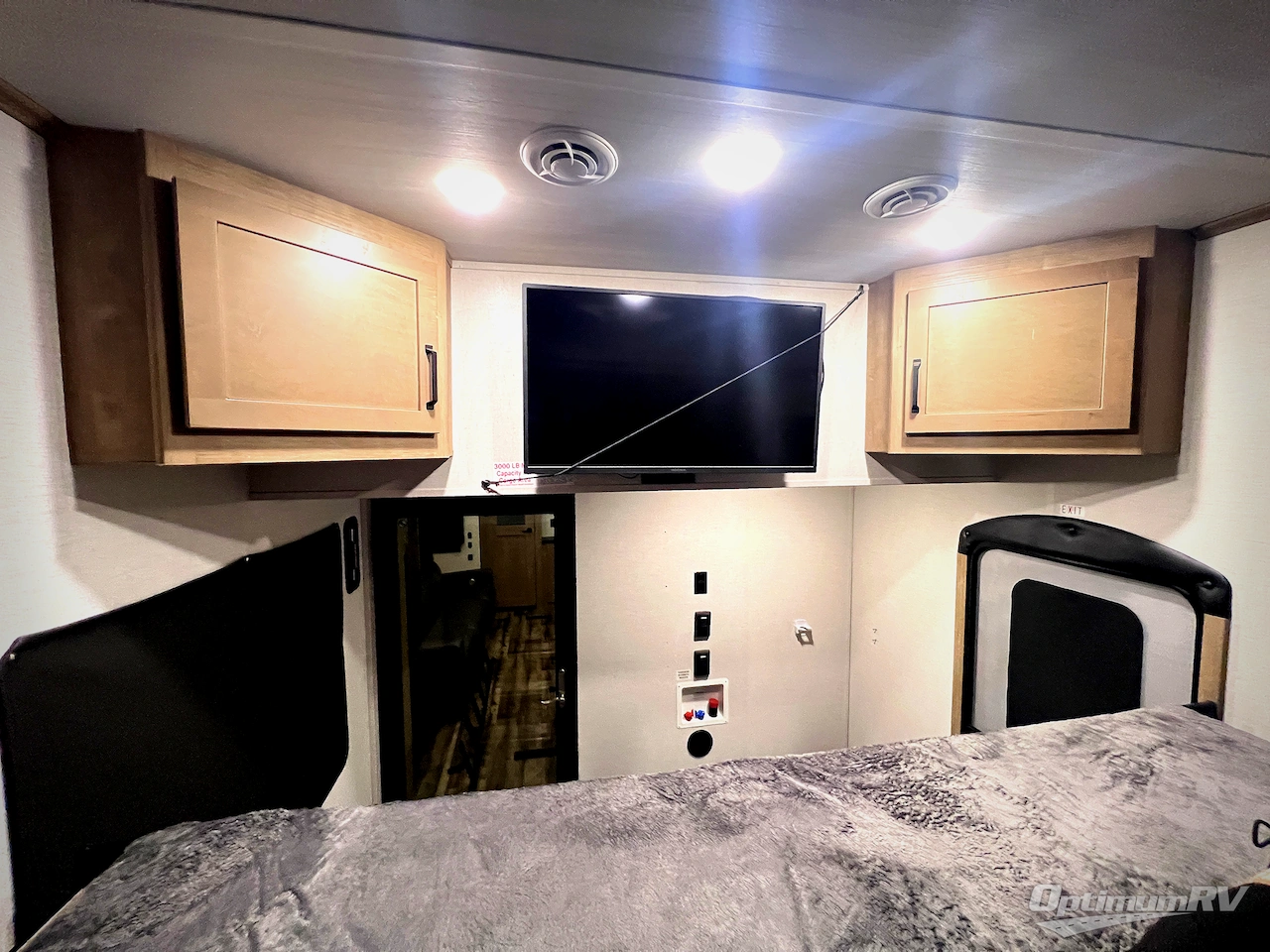 2022 Keystone Raptor 351 Photo 14