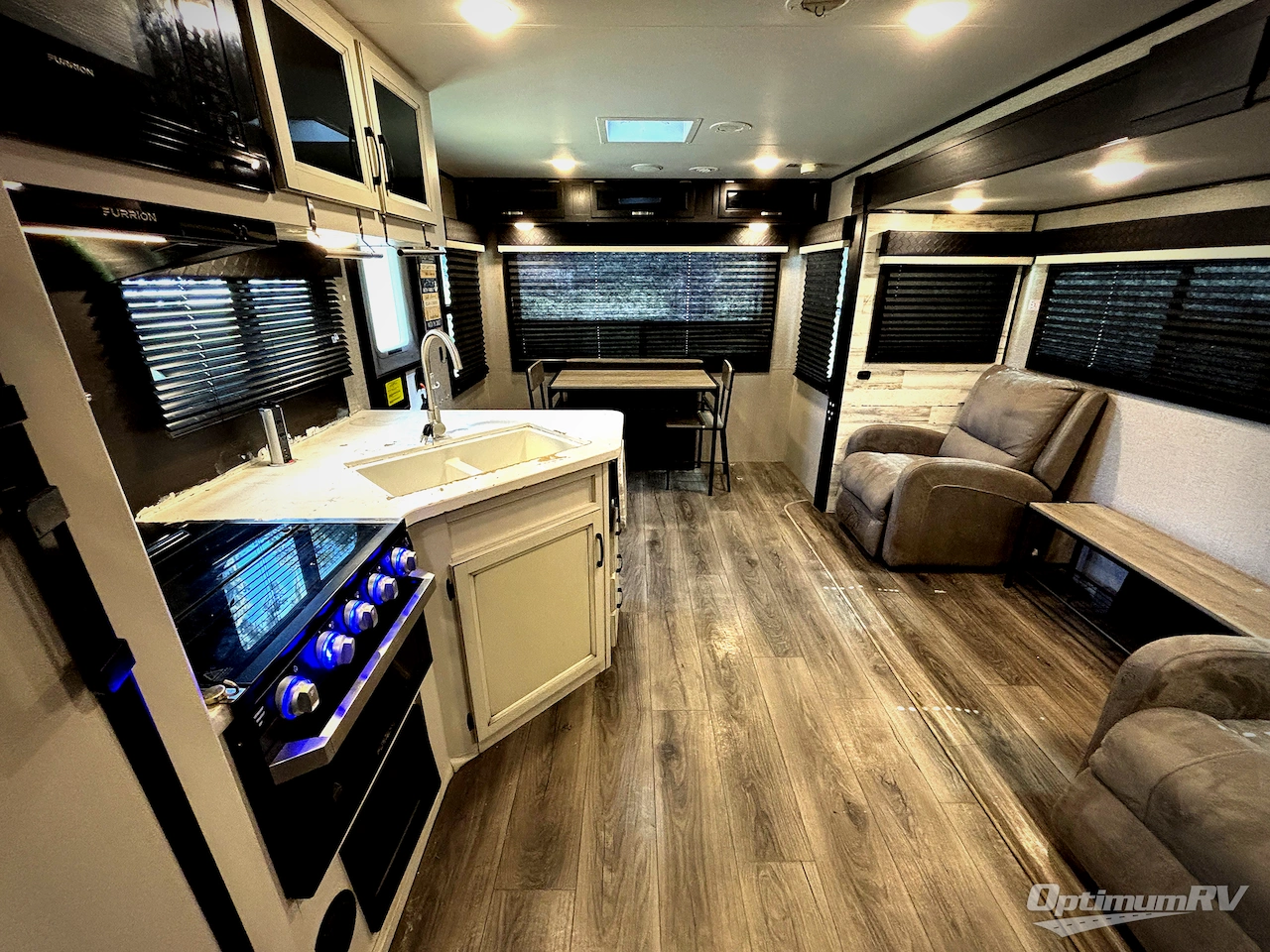 2021 Jayco Jay Feather 27RL Photo 1