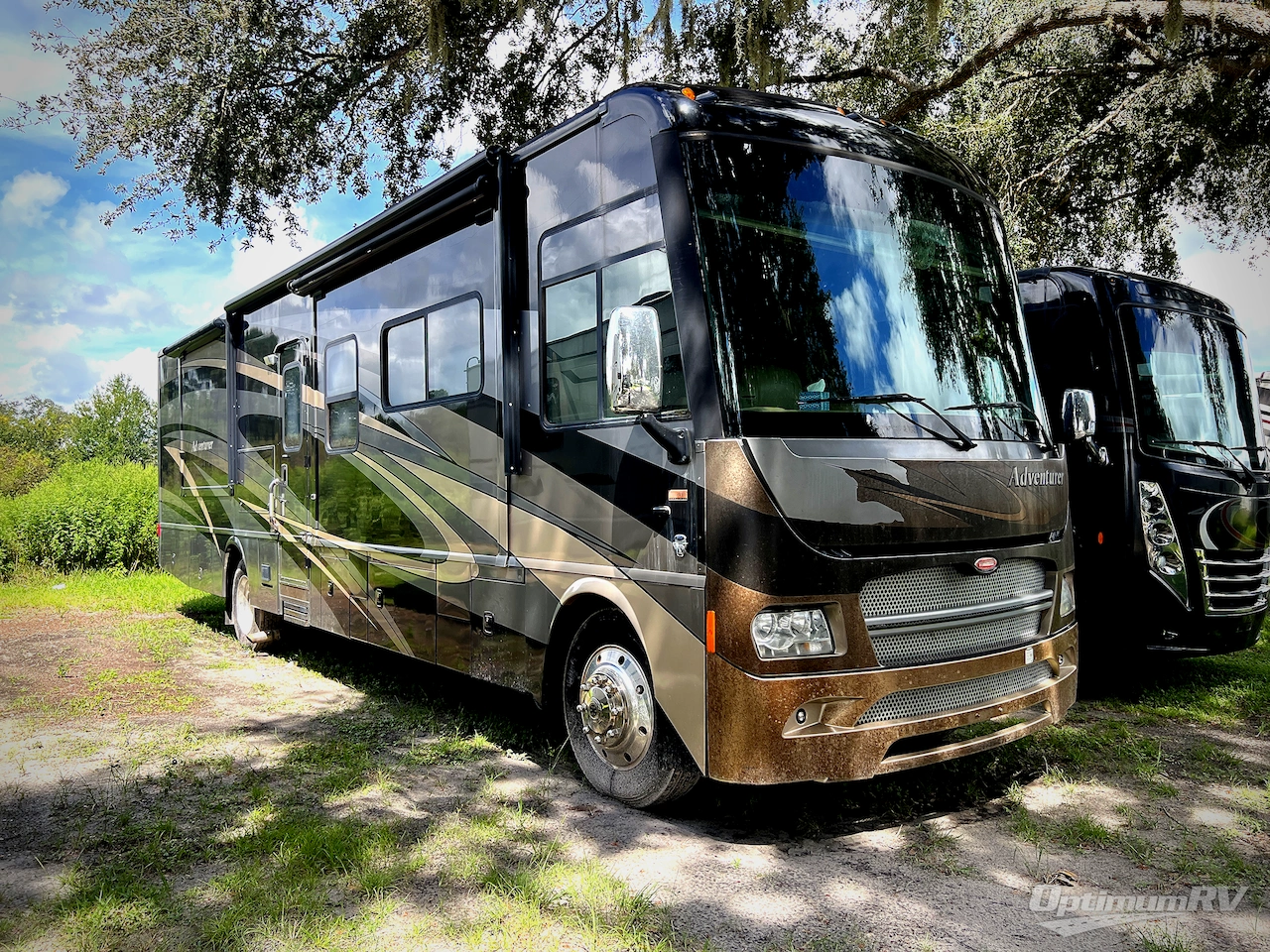 2012 Winnebago Adventurer 37F Photo 1