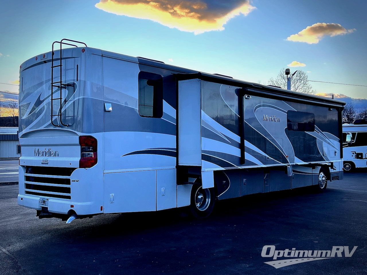 2015 Itasca Meridian 40R Photo 3