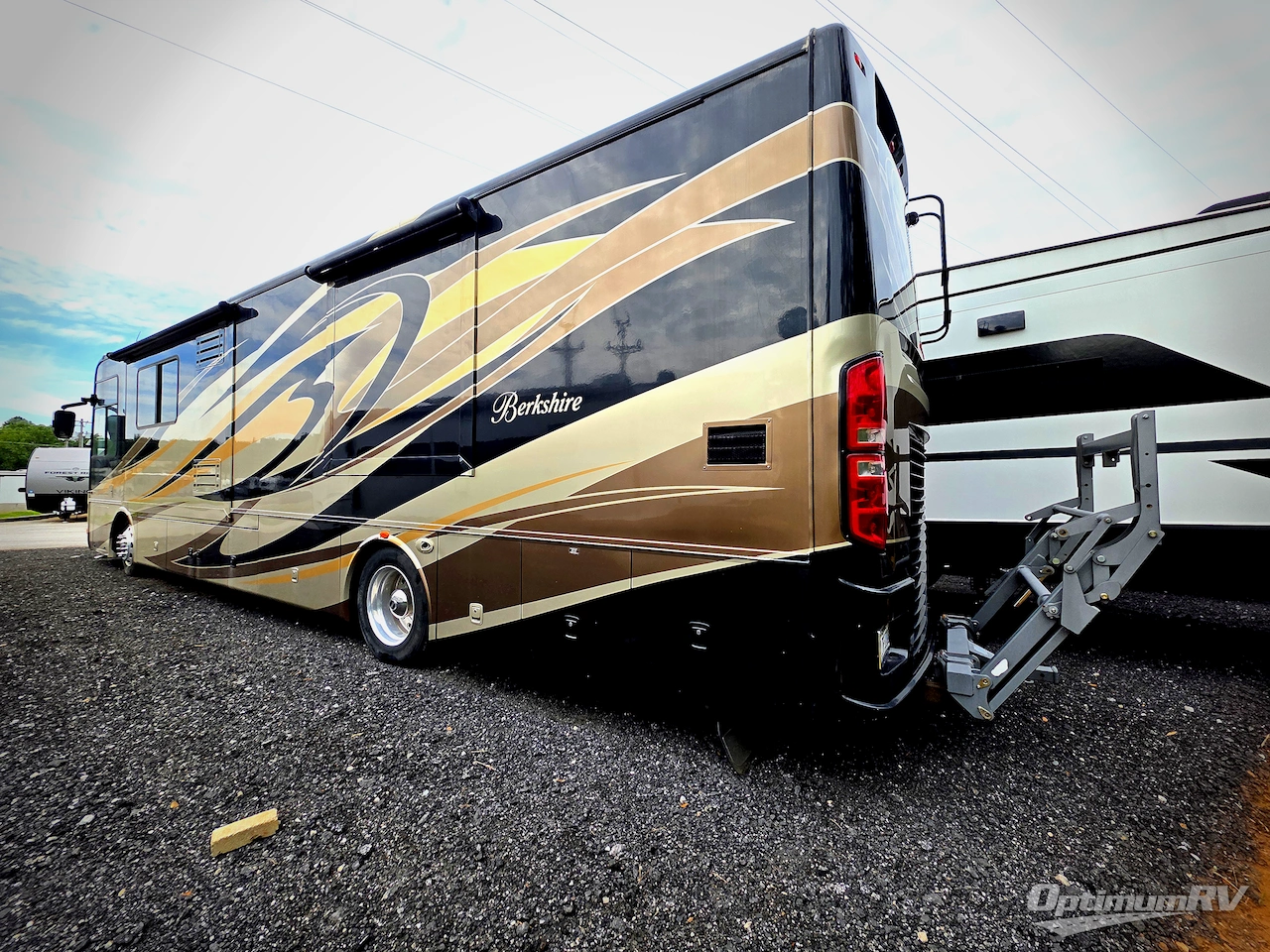 2012 Forest River Berkshire 390RB Photo 2