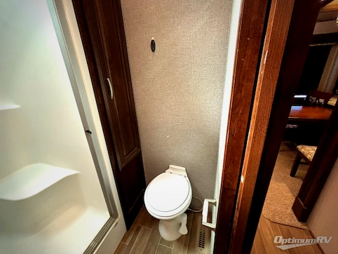 2019 Jayco Pinnacle 38FLWS RV Photo 3