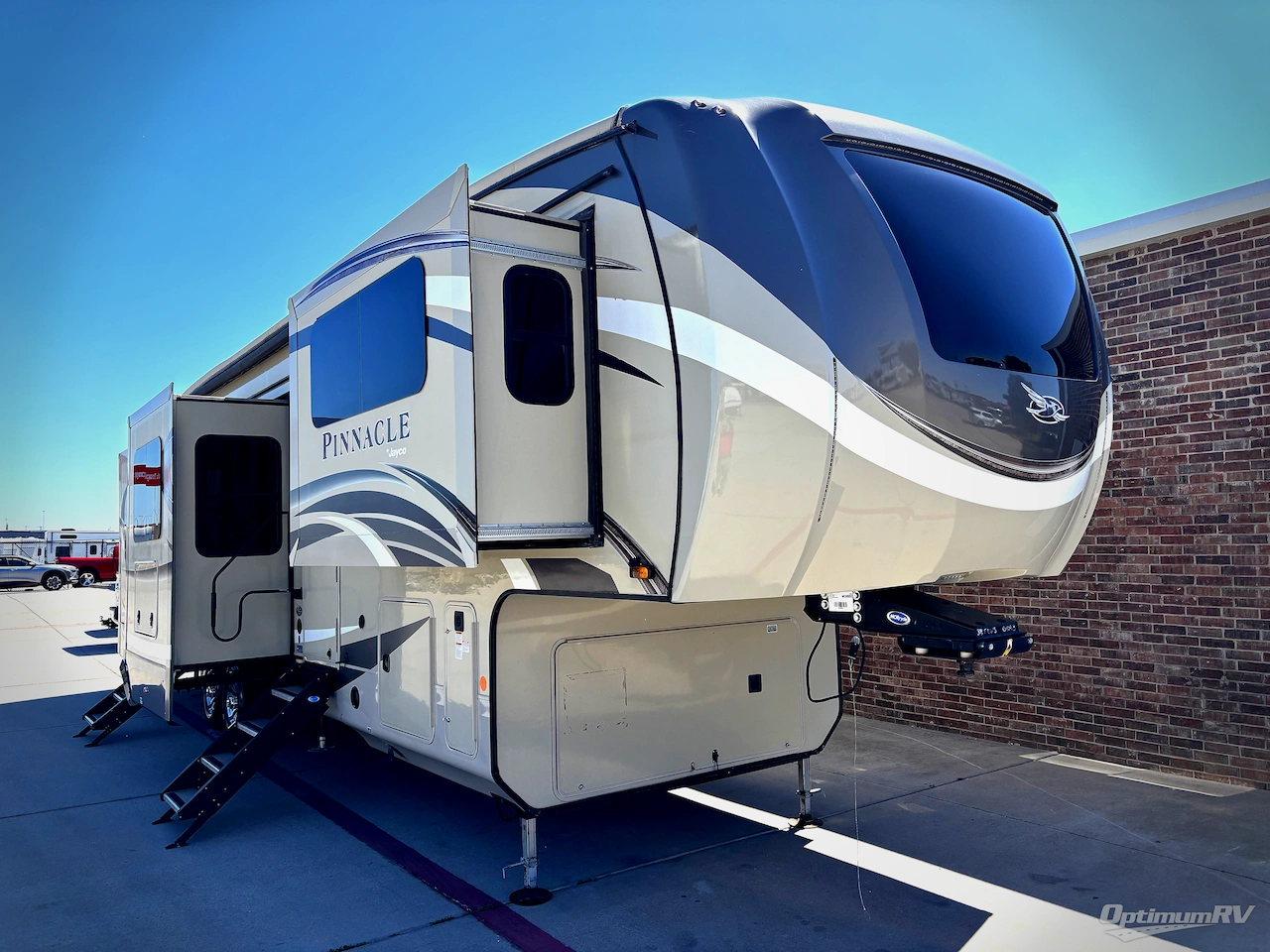 2019 Jayco Pinnacle 38FLWS Photo 1