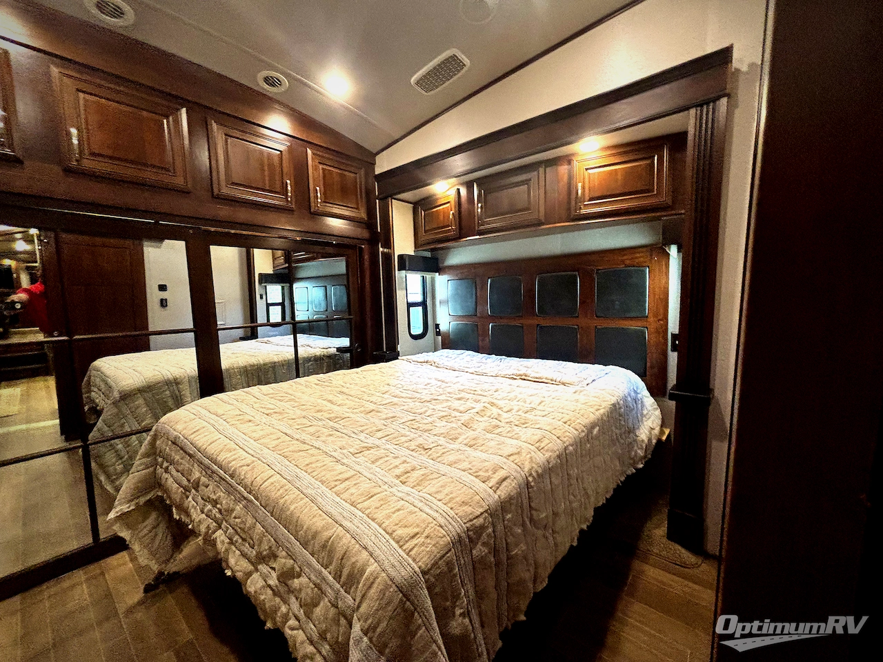 2019 Jayco Pinnacle 38FLWS Photo 17