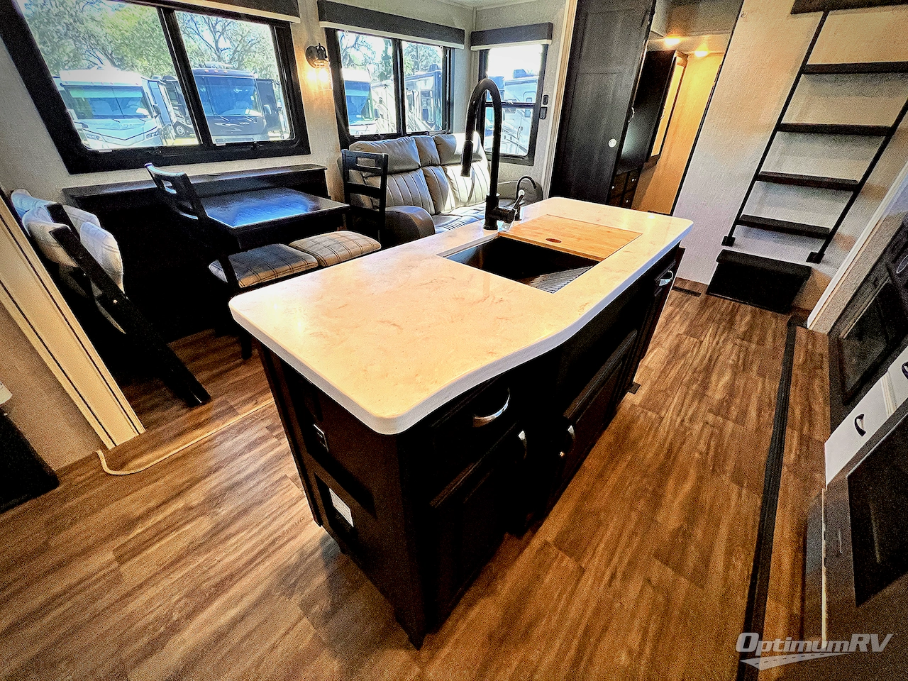 2023 Jayco North Point 390CKDS Photo 10