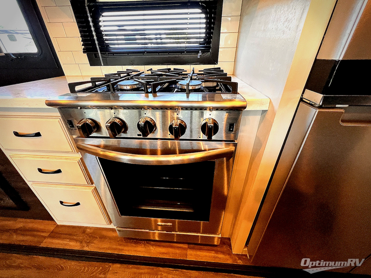 2023 Jayco North Point 390CKDS Photo 11
