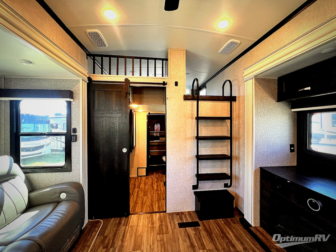2023 Jayco North Point 390CKDS Photo 14