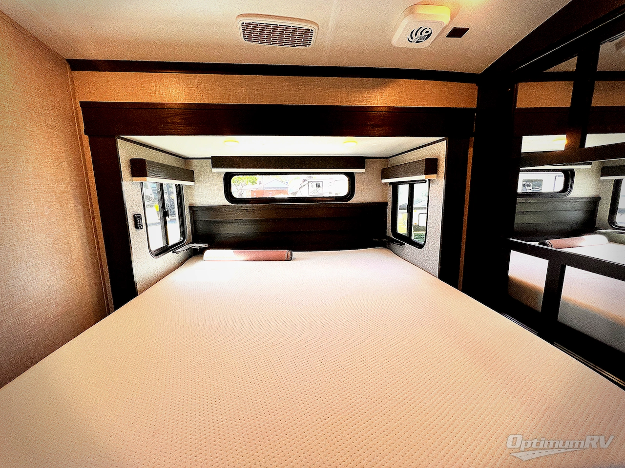 2023 Jayco North Point 390CKDS Photo 24